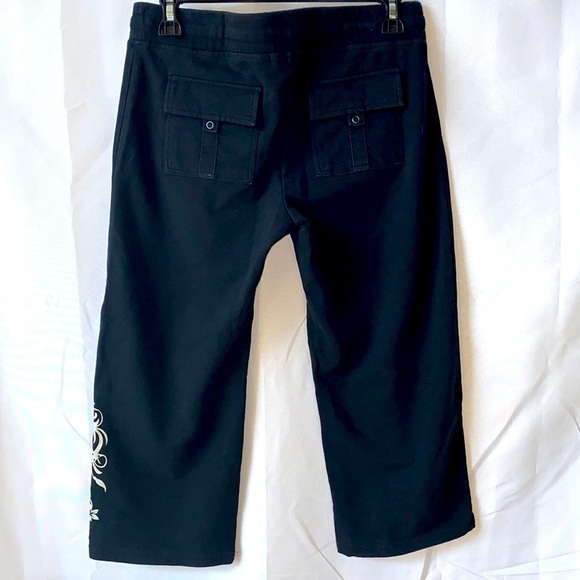 BCBGMaxAzria Capri Flare Leggings - Picture 2 of 8